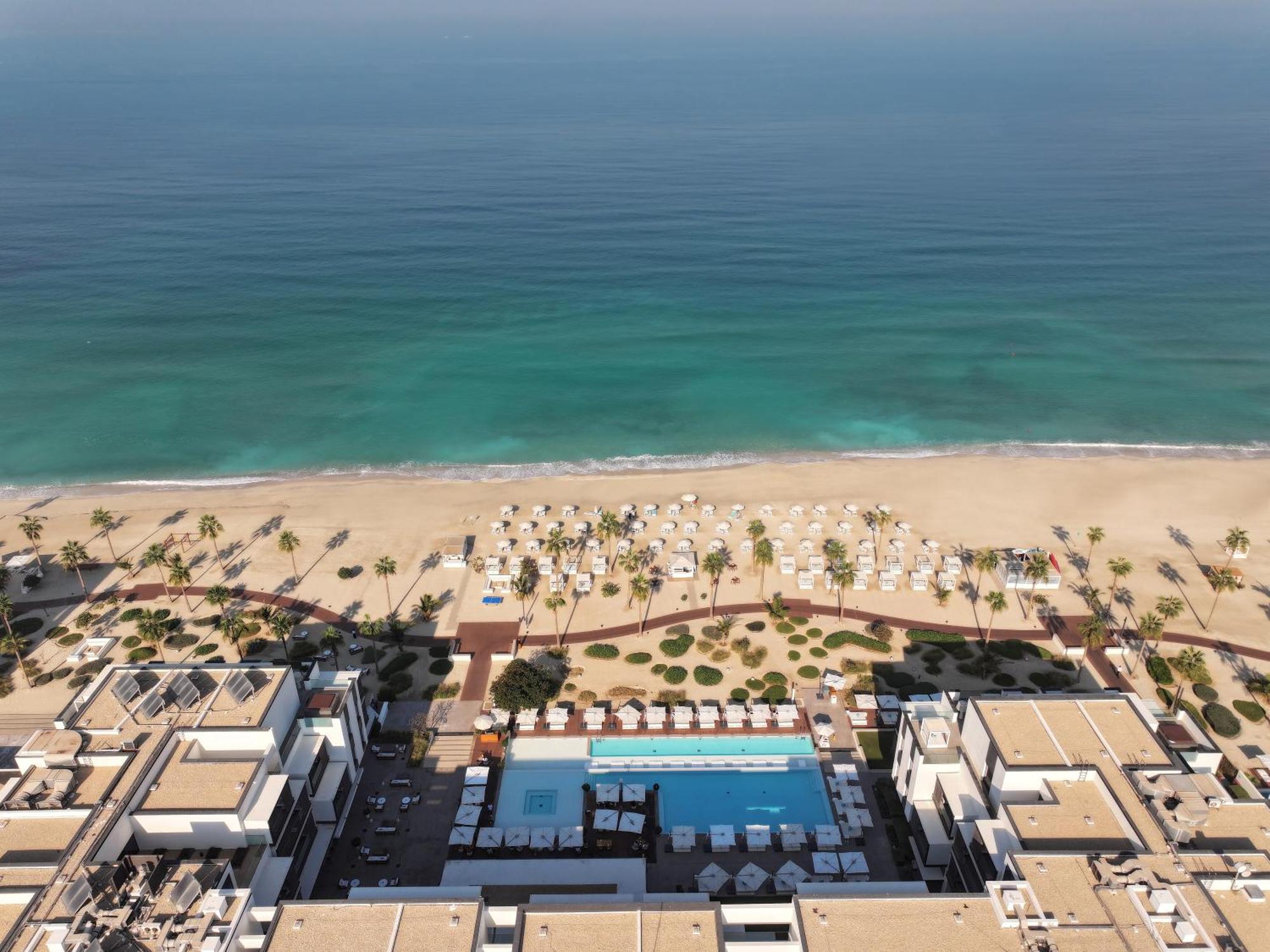 Nikki Beach Resort & Spa Dubaj Zewnętrze zdjęcie Aerial view of the beach