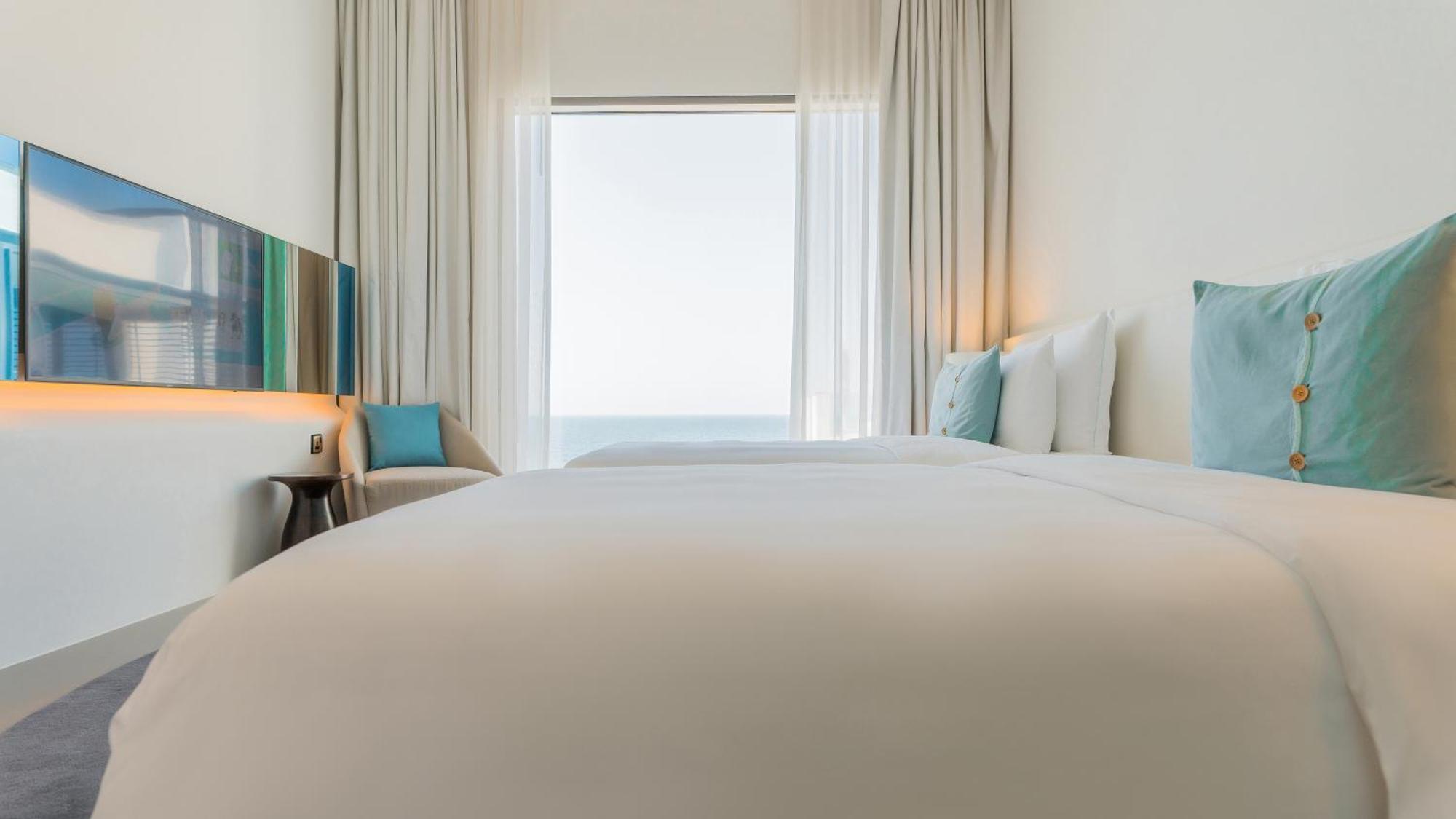 Nikki Beach Resort & Spa Dubaj Pokój zdjęcie A room at the hotel
